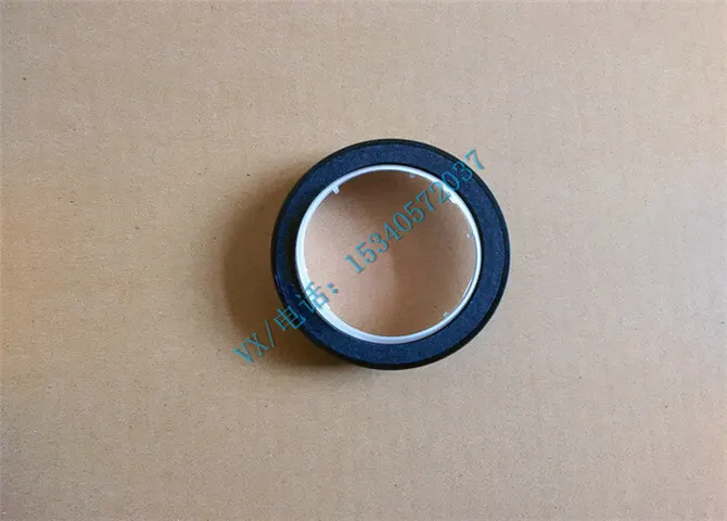 3038997水泵油封适用于怀化轮式挖掘机发动机NT855水泵油封价格实惠