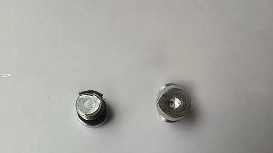3678923/东风康明斯L系列缸盖螺塞3678923