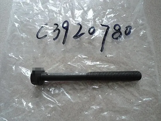东风康明斯发动机气缸盖螺栓（中）C3920780