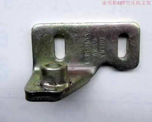 东风康明斯空气压缩机支架/A3960385//零配件3960385