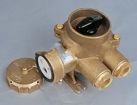 CZKH209-2，CZKH219-2 船用铜质带开关插座