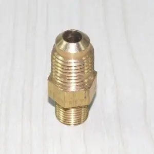 康明斯NTA855-P425用燃油泵出口接头116935