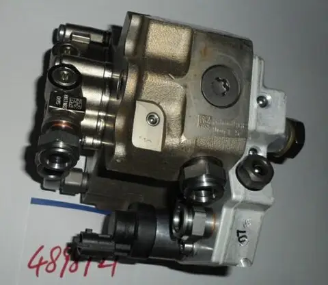 东风康明斯发动机ISBe燃油泵D4898921/博世油泵/汽配城D4898921